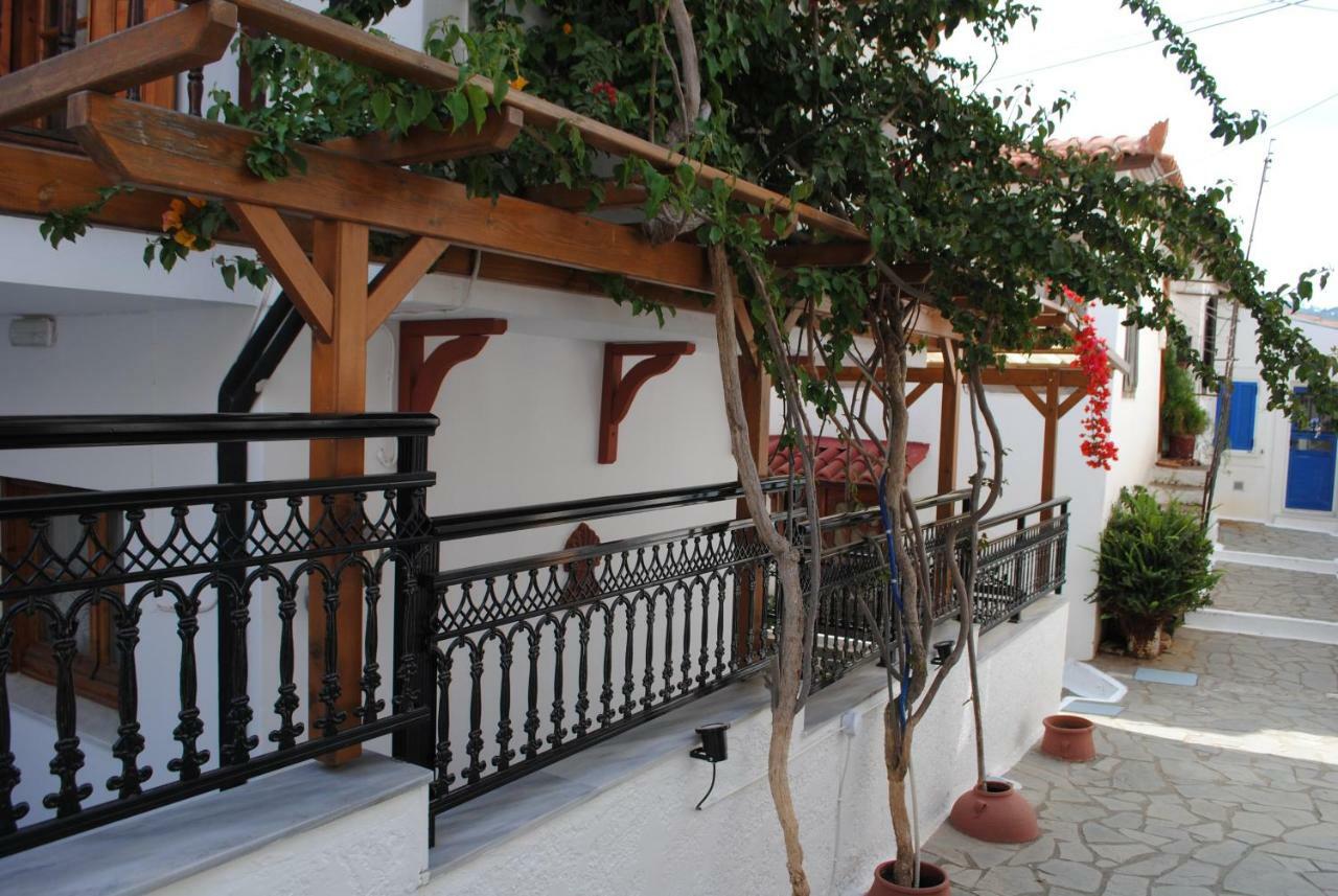 Studios Loukia Kokkari Exterior photo
